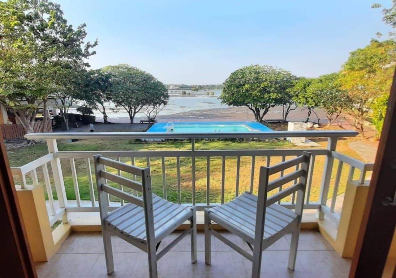Baan Talay See Cream Resort Samut Songkhram Exteriér fotografie