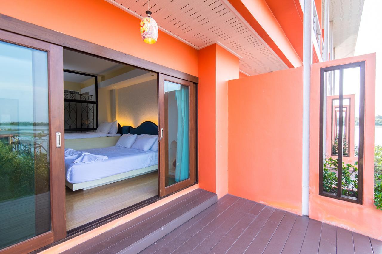 Baan Talay See Cream Resort Samut Songkhram Exteriér fotografie